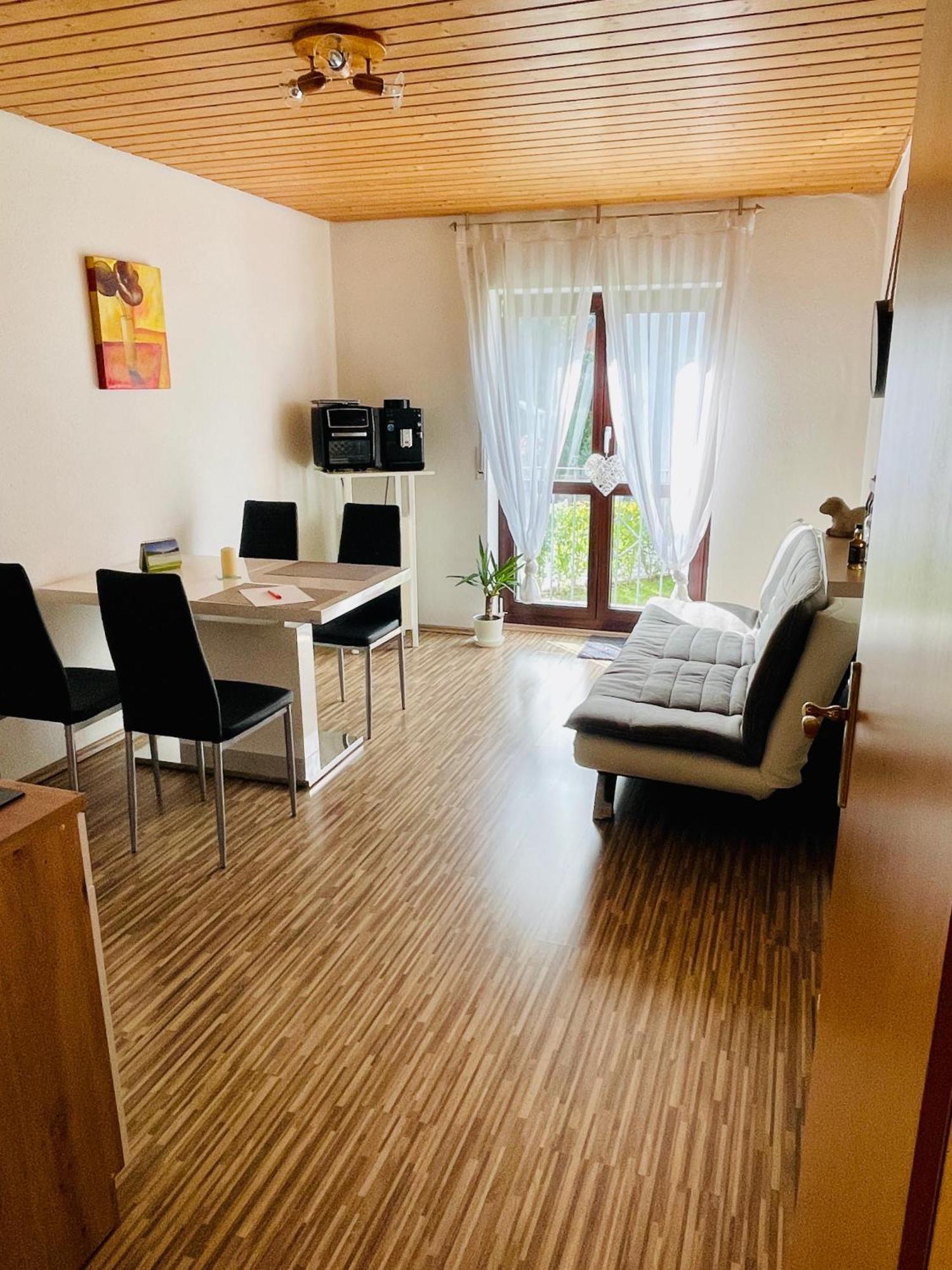 Kleine Ein Zimmer Wohnung Mit Gartenanlage Salem  Exterior foto